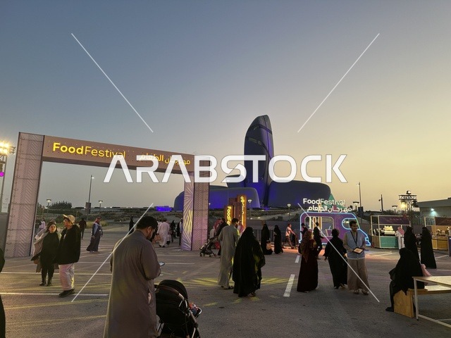 International and local restaurants at a food festival in the outdoor Ithra Gardens in Dhahran, Eastern Province, Saudi Arabia, on December 28, 2025. A global tasting experience, family-friendly and entertaining atmosphere, enjoyable outdoor seating.