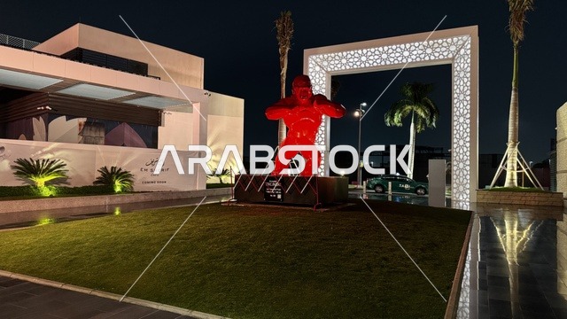 وجهة بحرية ساحلية على ساحل البحر الأحمر، نادي اليخوت فى جدة، المملكة العربية السعودية، مرافق سياحية وترفيهية راقية، تصميم معماري عصري، مطاعم ومقاهي مطلة على المارينا،  أجواء فاخرة تجمع الترفيه والاستجمام، مراسي يخوت حديثة وخدمات بحرية متطورة