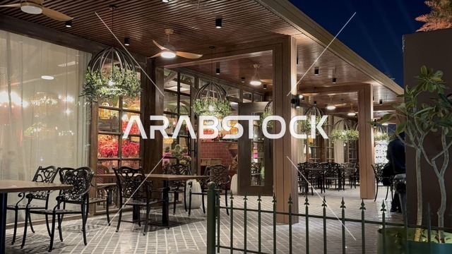 وجهة ترفيهية عصرية مفتوحة،  مطاعم ومقاهي متنوعة، ذا قروفز في حي الرفيعة بمدينة الرياض فى عام 2026 ، المملكة العربية السعودية،  مساحات خضراء وممرات خارجية، فعاليات موسمية وتجارب ترفيهية، أجواء عائلية راقية تجمع الاسترخاء والحياة الاجتماعية