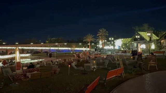 Seasonal events and entertainment experiences, The Groves in the Al-Rafiah neighborhood of Riyadh in 2026, Saudi Arabia, is a modern open entertainment destination, featuring green spaces and outdoor walkways, diverse restaurants and cafes, and an upscale family atmosphere that combines relaxation and social life.