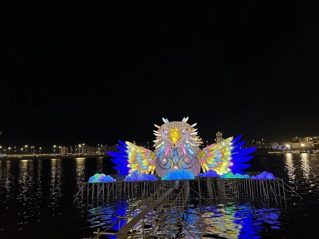 The owl statue in the artificial lake in the Global City, January 2026, on the shores of the Arabian Gulf and Lake Sehat in the Eastern Province of Dammam, is a seasonal recreational and cultural destination, enjoying the natural scenery.