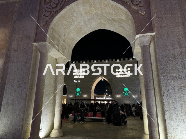 عرض ثقافات البلاد، جناح المملكة العربية السعودية في المدينة العالمية يناير 2026 على ضفاف الخليج العربي وبحيرة سيهات في المنطقة الشرقية الدمام، وجهة ترفيهية وثقافية موسمية، مكان لقضاء وقت ممتع مع العائلة