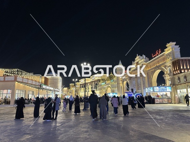 معلم ترفيهي مشهور في المملكة العربية السعودية، تعرف ثقافة البلاد المختلفة، مكان لقضاء وقت ممتع مع العائلة، وجهة ترفيهية وثقافية موسمية، المدينة العالمية يناير 2026 على ضفاف الخليج العربي وبحيرة سيهات في المنطقة الشرقية الدمام