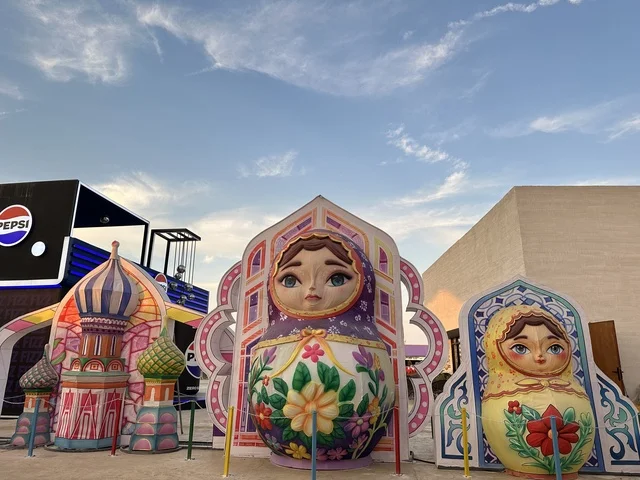 تنشيط الحركة السياحية والاقتصادية، معلم جذب سياحي وترفيهي، المدينة العالمية يناير 2026 على ضفاف الخليج العربي وبحيرة سيهات في المنطقة الشرقية الدمام، تعرف ثقافة البلاد المختلفة، مكان لقضاء وقت ممتع مع العائلة تنشيط الحركة السياحية والاقتصادية، معلم جذب سياحي وترفيهي، المدينة العالمية يناير 2026 على ضفاف الخليج العربي وبحيرة سيهات في المنطقة الشرقية الدمام، تعرف ثقافة البلاد المختلفة، مكان لقضاء وقت ممتع مع العائلة