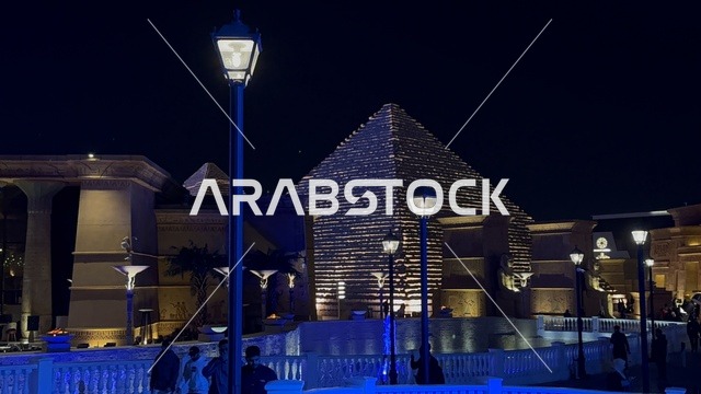 تججربة تسوق ممتعة، مكان لقضاء وقت ممتع مع العائلة، المدينة العالمية يناير 2026 على ضفاف الخليج العربي وبحيرة سيهات في المنطقة الشرقية الدمام، تعرف ثقافة البلاد المختلفة، معلم جذب سياحي وترفيهي، تنشيط الحركة السياحية والاقتصادية