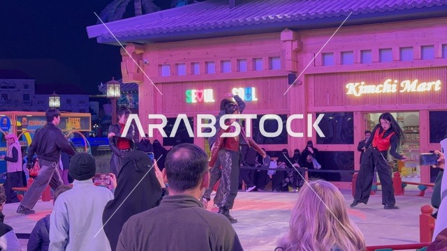 A troupe is presenting a performance at Riyadh Boulevard in northern Riyadh, Saudi Arabia, a family entertainment venue, a massive entertainment destination, an experience that combines shopping, entertainment, and global and local cuisine, from October 11, 2025, to May 2, 2026.