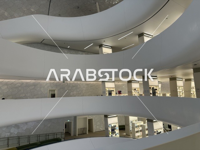 A multi-dimensional cultural and creative destination, October 5, 2025, a place for readers and lovers of science, books, and knowledge, the largest public library in Saudi Arabia, the King Abdulaziz Center for World Culture (Ithra) in Dhahran, Saudi Arabia, with books, novels, and stories arranged on the shelves.