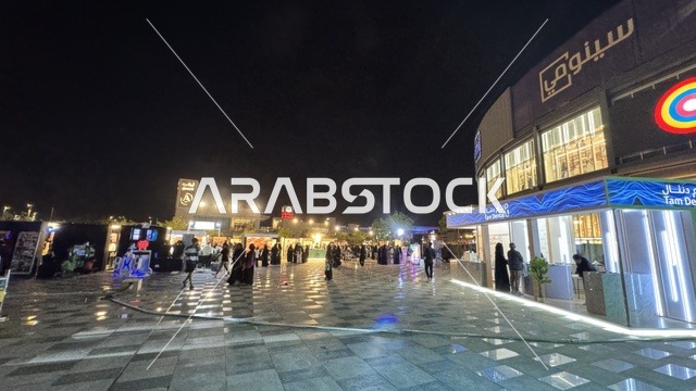 أنشطة مختلفة وجلسات وتفاعل، فعالية تكوة في جدة في المملكة العربية السعودية  17 يناير 2026،  تجربة شتوية تجمع بين الترفيه، التسوق، والمطاعم، تشمل الفعالية عرض موسيقي حي وفرق استعراضية متجولة،  مخصصة لجميع أفراد العائلة