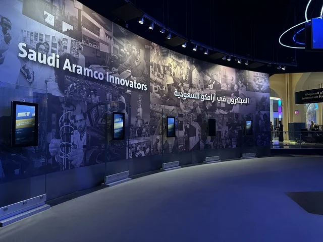 معرض أرامكو راما في معرض الطاقة فى مركز الملك عبدالعزيز الثقافي العالمي ( إثراء ) بالظهران ، المنطقة الشرقية، المملكة العربية السعودية، يوم 19 من يناير 2026 ، فعالية تسلط الضوء على مصادر الطاقة والتقنيات الحديثة، معروضات تعليمية وتجارب علمية مبتكرة، محتوى تعريفي يربط بين الاستدامة والابتكار، أجواء ثقافية ملهمة تناسب جميع الفئات.