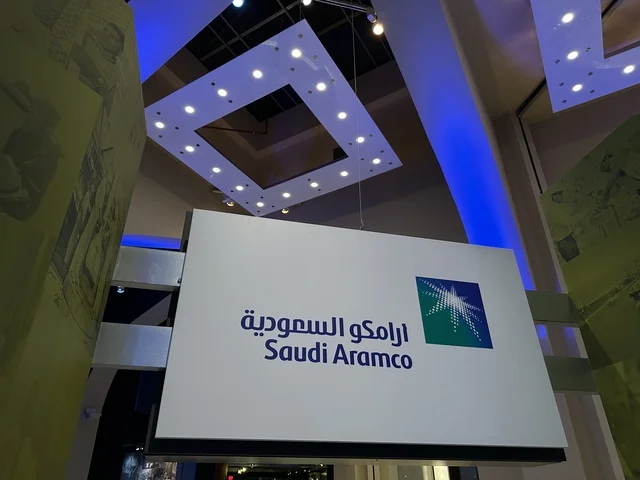 The Aramco Rama exhibition at the Energy Exhibition in the King Abdulaziz Center for World Culture (Ithra) in Dhahran, Eastern Province, Saudi Arabia, on January 19, 2026, is an event that highlights energy sources and modern technologies, featuring educational exhibits and innovative scientific experiments, informative content that connects sustainability and innovation, and inspiring cultural atmospheres suitable for all categories.