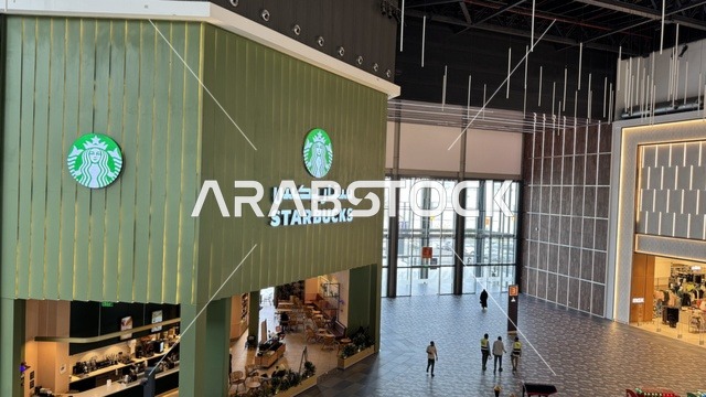 علامة تجارية بمجمع يو ووك فى مدينة جدة، المملكة العربية السعودية، 15 من  فبراير 2024، ممشى مفتوح بتصميم عصري، مطاعم ومقاهي عالمية ومحلية،  التصميم الخارجي لمبنى مول سينومي ، وجهة حضرية متكاملة للمشي والترفيه والتسوق،  جلسات خارجية ومساحات اجتماعية، أجواء عائلية وشبابية نابضة بالحياة.   علامة تجارية بمجمع يو ووك فى مدينة جدة، المملكة العربية السعودية، 15 من  فبراير 2024، ممشى مفتوح بتصميم عصري، مطاعم ومقاهي عالمية ومحلية،  التصميم الخارجي لمبنى مول سينومي ، وجهة حضرية متكاملة للمشي والترفيه والتس