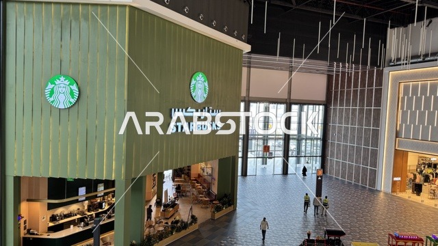 علامة تجارية بمجمع يو ووك فى مدينة جدة، المملكة العربية السعودية، 15 من  فبراير 2024، ممشى مفتوح بتصميم عصري، مطاعم ومقاهي عالمية ومحلية،  التصميم الخارجي لمبنى مول سينومي ، وجهة حضرية متكاملة للمشي والترفيه والتسوق،  جلسات خارجية ومساحات اجتماعية، أجواء عائلية وشبابية نابضة بالحياة.   علامة تجارية بمجمع يو ووك فى مدينة جدة، المملكة العربية السعودية، 15 من  فبراير 2024، ممشى مفتوح بتصميم عصري، مطاعم ومقاهي عالمية ومحلية،  التصميم الخارجي لمبنى مول سينومي ، وجهة حضرية متكاملة للمشي والترفيه والتس