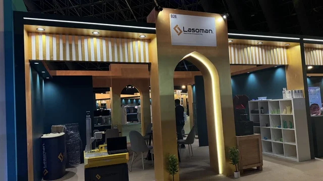 علامة تجارية محلية في معرض الذهب والمجوهرات بمدينة جدة، المملكة العربية السعودية، يوم 12 من يناير 2026 ، فعالية تجارية متخصصة تجمع أبرز دور الذهب والمجوهرات،  أحدث صيحات المشغولات الذهبية والأحجار الكريمة ، أجواء راقية وتجربة تسوق مميزة لعشاق الفخامة.