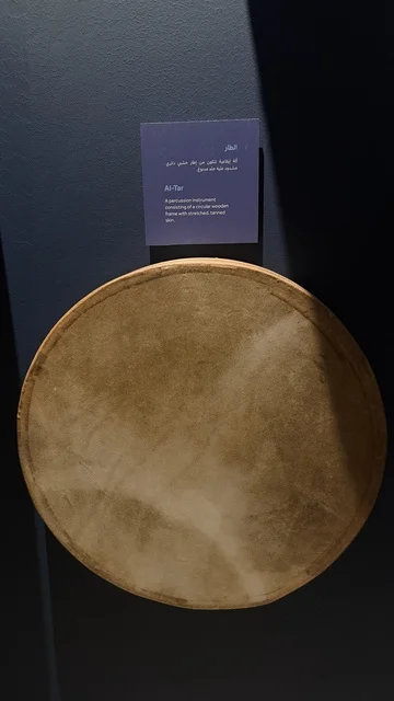 الآلات البسيطة التي تعمل بتناغم، عروض لمراحل بناء السفن التقليدية والأدوات والمواد المستخدمة، مهرجان السفن الخشبية على شاطئ الحمراء بجدة في المملكة العربية السعودية 12 إلى 16 يناير 2026، التراث البحري، الأنشطة التفاعلية والعروض الثقافية