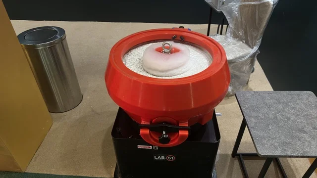 معدات الانتاج والتشكيل فى معرض الذهب والمجوهرات بمدينة جدة، المملكة العربية السعودية، يوم 12 من يناير 2026 ، فعالية تجارية متخصصة تجمع أبرز دور الذهب والمجوهرات، مشاركة علامات تجارية محلية وعالمية ، أحدث صيحات المشغولات الذهبية والأحجار الكريمة ، أجواء راقية وتجربة تسوق مميزة لعشاق الفخامة.