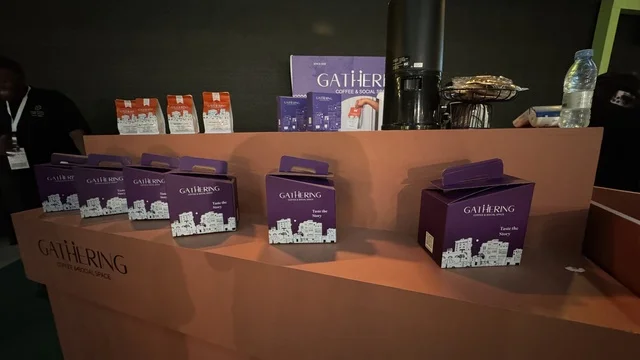 علامة تجارية محلية بمعرض الذهب والمجوهرات فى مركز جدة سوبردوم ، مدينة جدة، المملكة العربية السعودية، يوم 12 من يناير 2026 ، فعالية تجارية متخصصة تجمع أبرز دور الذهب والمجوهرات، أحدث صيحات المشغولات الذهبية والأحجار الكريمة ،  أجواء راقية وتجربة تسوق مميزة لعشاق الفخامة.