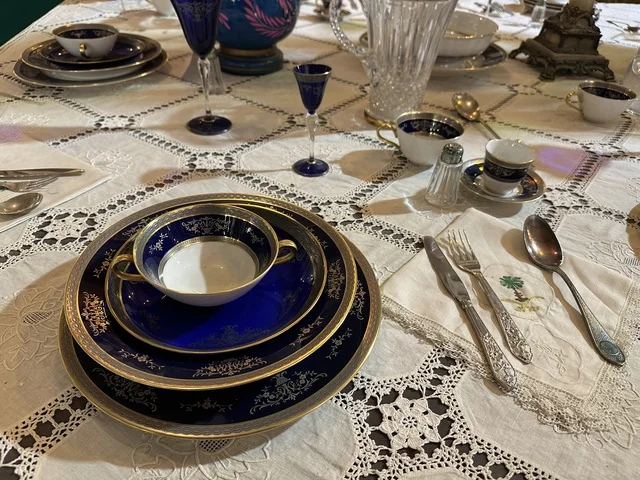 Royal collections at the Al-Falwah and Al-Jawhara Museum in the Al-Nuzha neighborhood of Dammam, Eastern Province, Saudi Arabia, on February 21, 2018, a distinctive educational and tourist destination, documenting handicrafts and Saudi identity, halls for displaying Saudi heritage, classic cars, a heritage and cultural landmark showcasing the history of traditional clothing and jewelry, Islamic art.