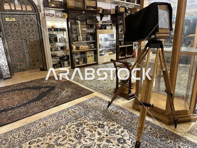 Documentation of handicrafts and Saudi identity at the Al-Falwah and Al-Jawhara Museum in the Al-Nuzha neighborhood of Dammam, Eastern Province, Kingdom of Saudi Arabia, on February 21, 2018. A distinctive educational and tourist destination, featuring halls for showcasing Saudi heritage, classic cars, a heritage and cultural landmark displaying the history of traditional clothing and jewelry, and Islamic art.