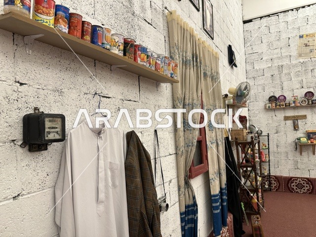 عرض ادوات الزمن القديم، استذكار الحياة القديمة في فعالية حياة زمان في أسواق الحياة بلازا في مدينة الدمام بالمنطقة الشرقية 9 يناير 2026 ، محاكاة تفاصيل الحياة القديمة ونمط حياة الأجداد، فعالية تراثية في فصل الشتاء