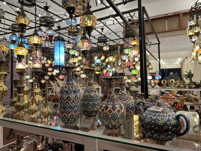 An exhibition of old decorative utensils, a remembrance of ancient life at the "Life of the Past" event in the Life Plaza markets in Dammam city, Eastern Province, on January 9, 2026, simulating the details of ancient life and the lifestyle of ancestors, a heritage event in winter.