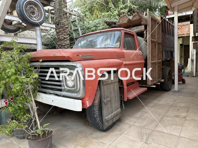 معلم تراثي وثقافي ، متحف الفلوة والجوهرة في حي النزهة بمدينة الدمام، المنطقة الشرقية، المملكة العربية السعودية، يوم 21 من فبراير 2018 ، وجهة تعليمية وسياحية مميزة ، توثيق للحرف اليدوية والهوية السعودية  ، تاريخ الأزياء والحلي التقليدية ،  التراث السعودي ، الفن الإسلامي