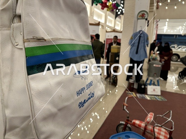 ذكرى جيل الطيبين، فعالية تراثية في فصل الشتاء، فعالية حياة زمان في أسواق الحياة بلازا في مدينة الدمام بالمنطقة الشرقية 9 يناير 2026 ، محاكاة تفاصيل الحياة القديمة ونمط حياة الأجداد