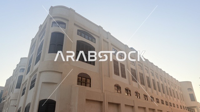المعرض الخارجي لمتحف البحر الأحمر في جدة في مبنى باب البنط التاريخي بجدة التاريخية 17  يناير 2026 ، معلم ثقافي حديث ، استكشاف تاريخ المنطقة، عرض مقتنيات نادرة تحكي قصة البحر الأحمر التاريخية