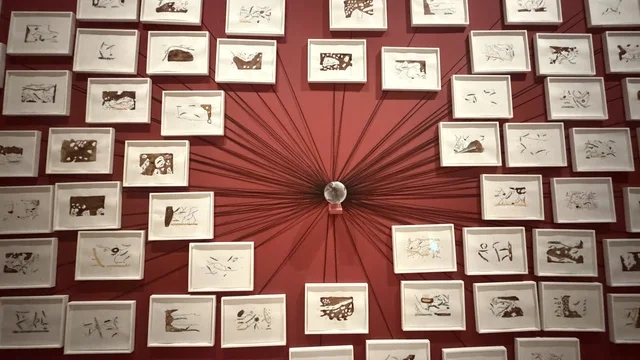 صورة فنية قديمة، استكشاف تاريخ المنطقة، متحف البحر الأحمر في جدة في مبنى باب البنط التاريخي بجدة التاريخية 17  يناير 2026 ، معلم ثقافي حديث ، عرض مقتنيات نادرة تحكي قصة البحر الأحمر التاريخية