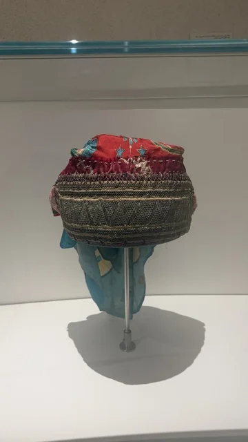 استكشاف تاريخ المنطقة، متحف البحر الأحمر في جدة في مبنى باب البنط التاريخي بجدة التاريخية 17  يناير 2026 ، معلم ثقافي حديث ، عرض مقتنيات نادرة تحكي قصة البحر الأحمر التاريخية