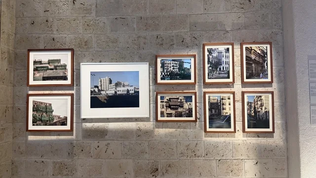 صورة قديمة نادرة، عرض مقتنيات نادرة تحكي قصة البحر الأحمر التاريخية، استكشاف تاريخ المنطقة، متحف البحر الأحمر في جدة في مبنى باب البنط التاريخي بجدة التاريخية 17  يناير 2026 ، معلم ثقافي حديث