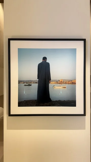 صورة قديمة نادرة، عرض مقتنيات نادرة تحكي قصة البحر الأحمر التاريخية، استكشاف تاريخ المنطقة، متحف البحر الأحمر في جدة في مبنى باب البنط التاريخي بجدة التاريخية 17  يناير 2026 ، معلم ثقافي حديث