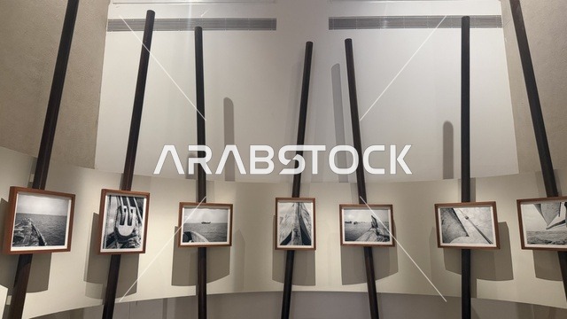 صورة قديمة نادرة، عرض مقتنيات نادرة تحكي قصة البحر الأحمر التاريخية، استكشاف تاريخ المنطقة، متحف البحر الأحمر في جدة في مبنى باب البنط التاريخي بجدة التاريخية 17  يناير 2026 ، معلم ثقافي حديث