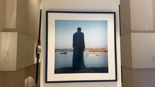 صورة قديمة نادرة، عرض مقتنيات نادرة تحكي قصة البحر الأحمر التاريخية، استكشاف تاريخ المنطقة، متحف البحر الأحمر في جدة في مبنى باب البنط التاريخي بجدة التاريخية 17  يناير 2026 ، معلم ثقافي حديث