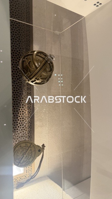 تجربة ثقافية ورحلة عبر الزمن لاستكشاف تفاعل الحضارات، متحف البحر الأحمر في جدة في مبنى باب البنط التاريخي بجدة التاريخية 17  يناير 2026 ، معلم ثقافي حديث ، عرض مقتنيات نادرة تحكي قصة البحر الأحمر التاريخية