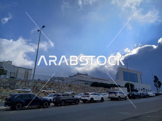 موقف السيارات للمراكز الطبية في المنطقة الجبلية، طريق مستشفى الملك فهد في الباحة، المراكز الصحية والمستشفيات وأماكن العناية بالمرضى, في المملكة العربية السعودية، تهيئة وتجهيز المدن في الجبال والقمم والمرتفعات الصخرية
