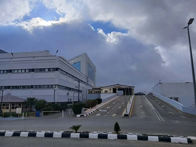 طريق مستشفى الملك فهد في الباحة، المراكز الصحية والمستشفيات وأماكن العناية بالمرضى, في المملكة العربية السعودية، تهيئة وتجهيز المدن في الجبال والقمم والمرتفعات الصخرية، الرعاية الطبية في المنطقة الجبلية