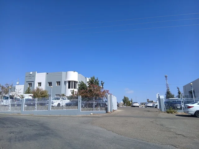 The primary healthcare center in the Al-Baha region in the village of Dhai Al-Ain, an archaeological site in the south of the Kingdom of Saudi Arabia, is surrounded by famous historical tourist attractions, trees, and green plants on the highlands and mountain peaks.