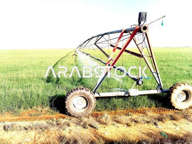 طائرة درون لسقي الاراضي الزراعيه والحقول الخضراء, زيادة انتاج وجودة المحاصيل الزراعيه, آلات واجهزه متطوره، أساليب الري المتقدمة في المملكة العربية السعودية، تطور التقنيه والتكنولوجيا الحديثه في الري وسقي المزروعات