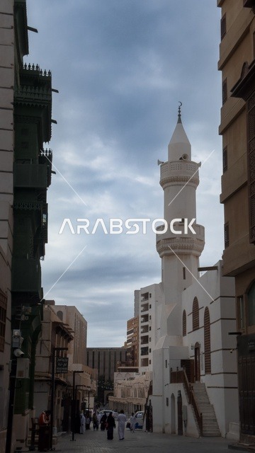 مئذنة مسجد في أحياء مدينة جدة التاريخية في المملكة العربية السعودية، المباني الأثرية في البلد التاريخي , فن التصميم المعماري على الطراز العربي الاسلامي القديم، أماكن سياحية تراثية شعبية، المعالم التاريخية في حي البلد