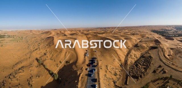 الكثبان والتلال الرملية، الرمال الذهبية الناعمة في المناطق الصحراوية, نهاية الطريق في مدينة الزلفي في الرياض، النباتات البرية والمناظر الطبيعية في المملكة العربية السعودية