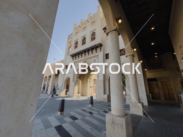 مناطق جذب واستقطاب السياح, المعالم التاريخية القديمة, التصاميم الهندسية المعمارية على الطراز القديم, سوق القيصرية في مدينة الأحساء نهارا, الأسواق الشعبية التقليدية الأثرية, الأماكن السياحية التراثية المشهورة في المملكة العربية السعودية