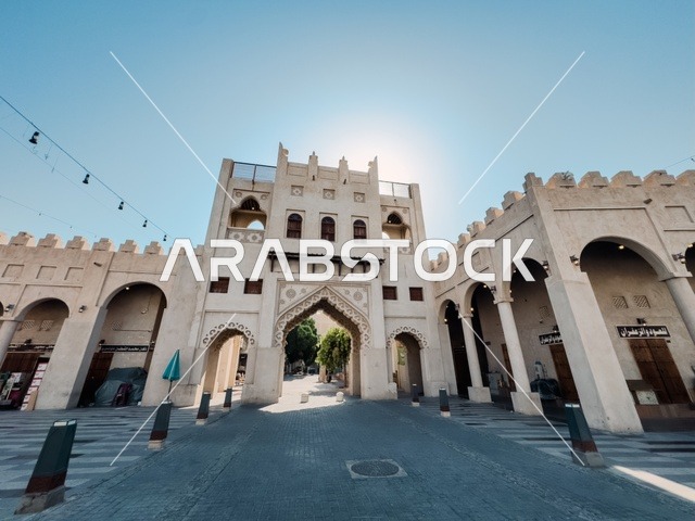 مناطق جذب واستقطاب السياح, المعالم التاريخية القديمة, التصاميم الهندسية المعمارية على الطراز القديم, سوق القيصرية في مدينة الأحساء نهارا, الأسواق الشعبية التقليدية الأثرية, الأماكن السياحية التراثية المشهورة في المملكة العربية السعودية