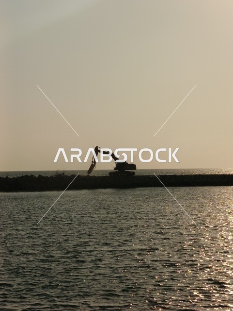 منطقة طبيعية مشهورة لجذب واستقطاب السائحين من أنحاء العالم، قضاء وقت ممتع في المدن الساحلية، منظر المياه في منطقة جازان جنوب غرب المملكة العربية السعودية