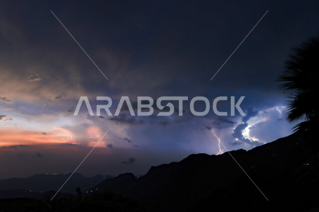 صورة إبداعية ظلية لجبال الحشر في محافظة الداير في منطقة جازان بالمملكة العربية السعودية ، السياحة في السعودية، المناظر الطبيعية الخلابة بالسعودية ، المرتفعات الجبلية ، جمال الطبيعة في السعودية ، جمال منظر السماء بالسعودية
