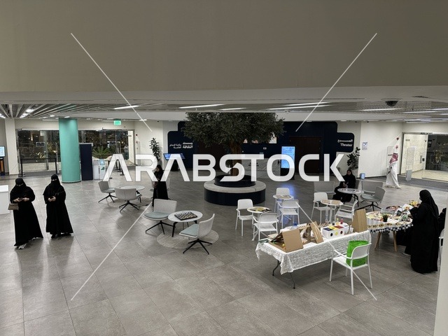 التصميم الداخلي لبيت الثقافة ، يوم التعليم العالمي في مكتبة الثقافة، مكتبة الدمام العامة، المملكة العربية السعودية، يوم 30  من يناير 2026 ،فعالية تعليمية وثقافية تسلط الضوء على أهمية التعليم ودوره في بناء المجتمعات، أنشطة معرفية وورش عمل تعليمية، مشاركات طلابية وحوار تفاعلي، بيئة ثقافية ملهمة تحتفي بالعلم والمعرفة وتدعم التعلم المستدام.