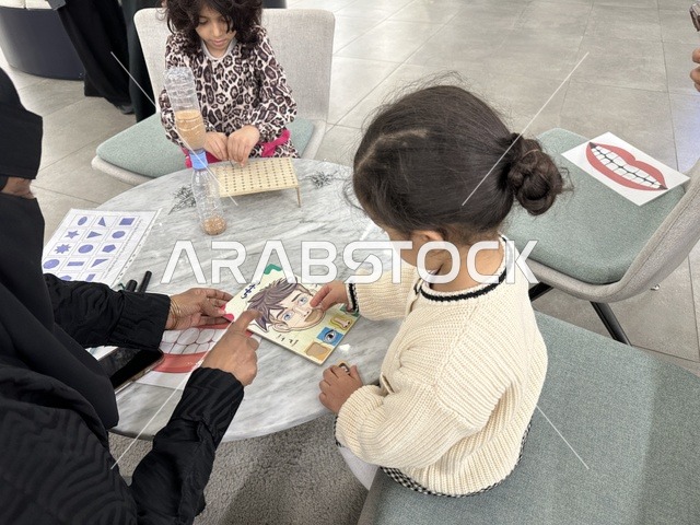 أنشطة معرفية وورش عمل تعليمية، يوم التعليم العالمي في مكتبة الثقافة، مكتبة الدمام العامة، المملكة العربية السعودية، يوم 30  من يناير 2026 ،فعالية تعليمية وثقافية تسلط الضوء على أهمية التعليم ودوره في بناء المجتمعات،مشاركات طلابية وحوار تفاعلي، بيئة ثقافية ملهمة تحتفي بالعلم والمعرفة وتدعم التعلم المستدام.