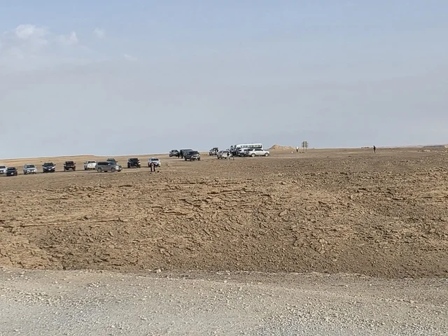 Rocky and mountainous terrain, a natural view of the edge of the world, the Tuwaiq Mountains range in Riyadh, mountains in Najd in the Kingdom of Saudi Arabia, desert areas, rocky mountains and highlands, rocky peaks, historical landmarks, tourism in Saudi Arabia.