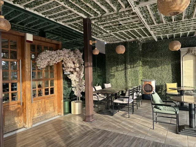 Elegant decor in a café at the Beach Mall in Dammam, Eastern Province, Saudi Arabia, a complete commercial and entertainment center, diverse restaurants and cafés, recreational areas for children and families, seasonal events and marketing activities, local and international stores and brands, family-friendly atmosphere for all categories.