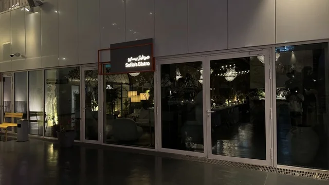 بيئة حضرية تحتضن الإبداع والفنون الحديثة ، حي جميل في مدينة جدة، المملكة العربية السعودية، وجهة ثقافية وفنية معاصرة، معارض فنية ومساحات إبداعية، فعاليات ثقافية ومجتمعية متنوعة، مقاهي ومناطق تجمع فني