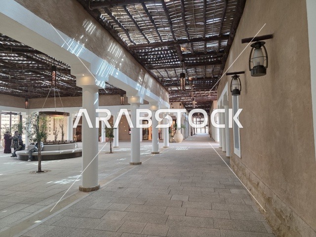 أحد أكبر المنازل التراثية، معالم أثرية تاريخية قديمة، أسوار الدرعية القديمة في مدينة الرياض في المملكة العربية السعودية، الفن الهندسي المعماري القديم، صورة للمباني الأثرية والبيوت الطينية في حي الطريف في الدرعية،  تاريخ الدولة السعودية الأولى